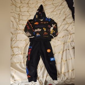 Kids clothes